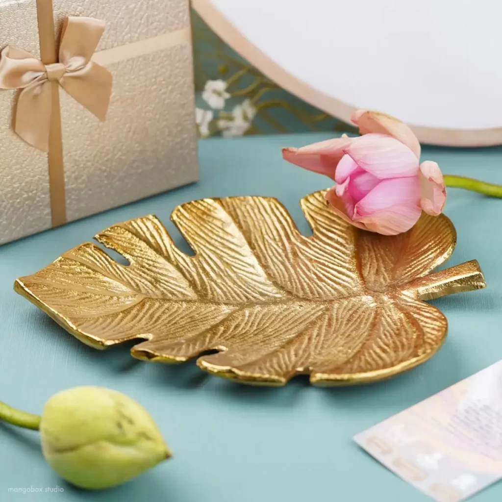 home decor golden plate